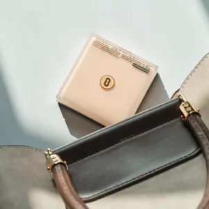 Glamor Magnetic Power Bank-innovative 3-in-1 tool——a magnetic power bank, illuminated mirror, and ambient light