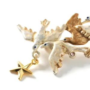 Doves Hair Clip-This elegant doves and star hair clip is a truly unique object