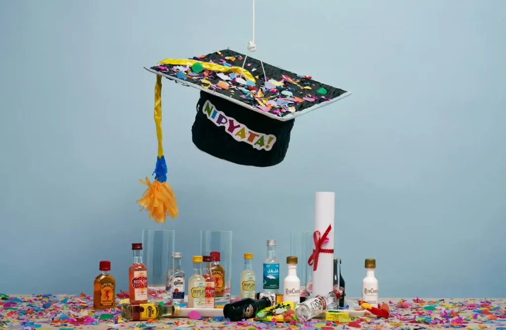 011 9 Best Graduation Gifts That Are Truly Unique and Thoughtful cover